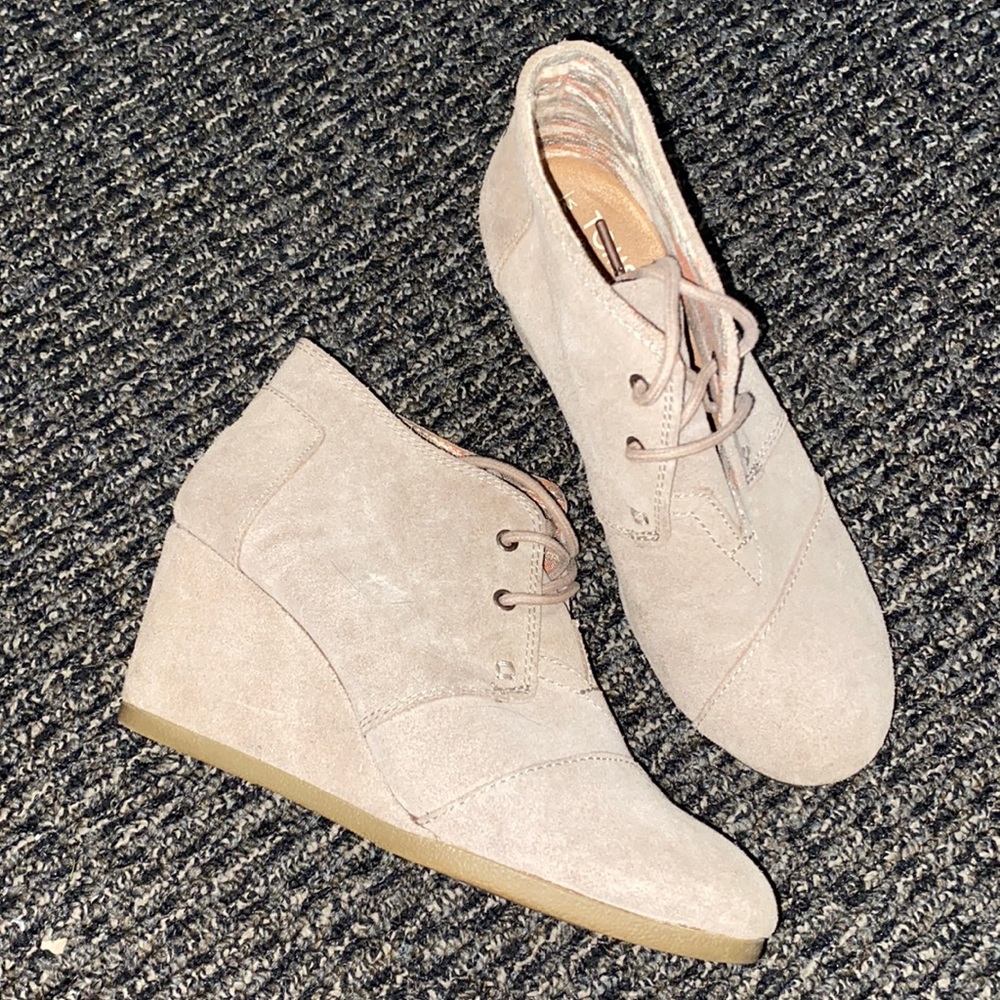 Toms boots/heels